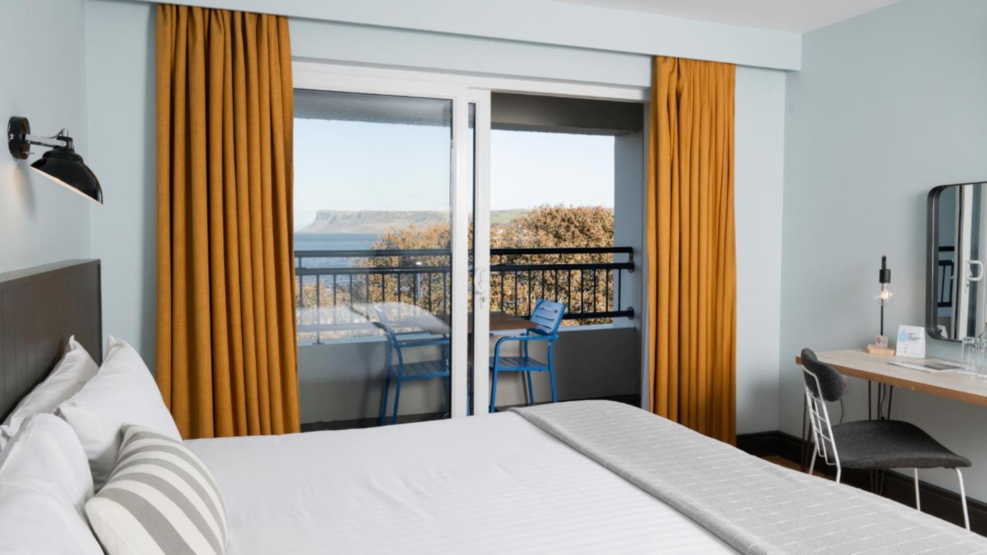 Marine Hotel Ballycastle Exterior foto